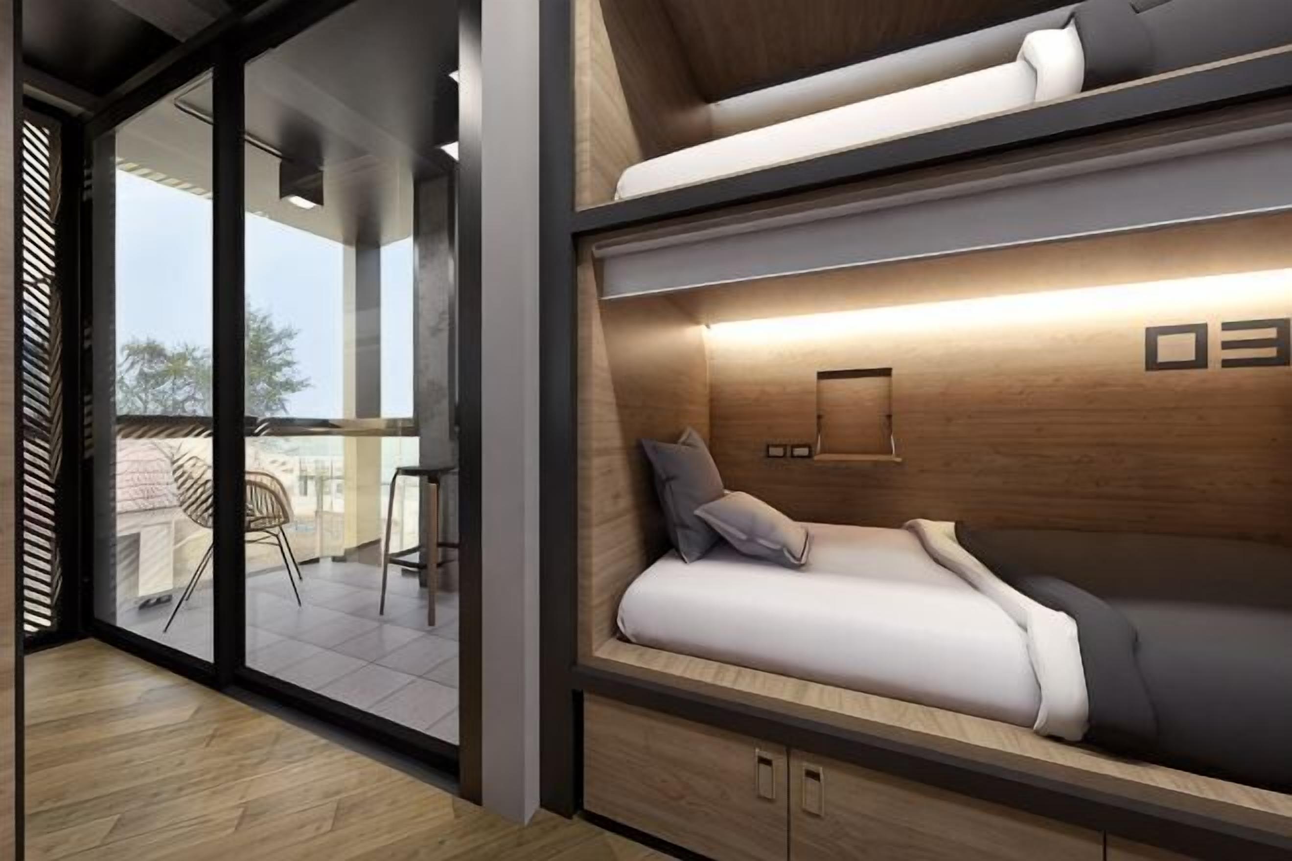 Minibar, cortinas blackout, tabla de planchar con plancha y wifi gratis 