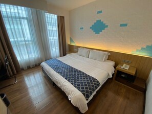 Minibar, desk, iron/ironing board, free WiFi