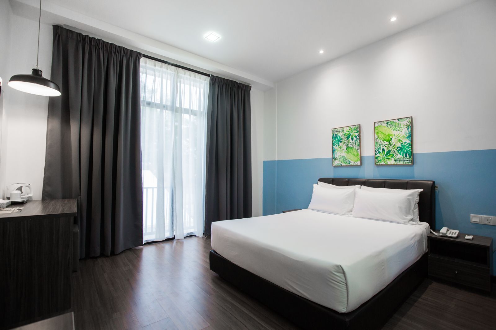 In-room safe, desk, iron/ironing board, rollaway beds