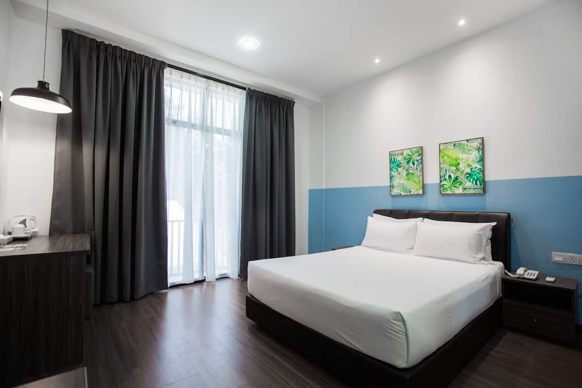 In-room safe, desk, iron/ironing board, rollaway beds