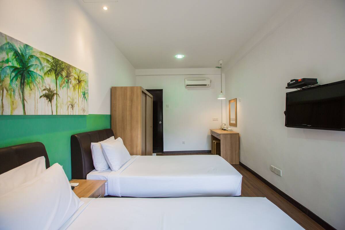 In-room safe, iron/ironing board, free WiFi, bed sheets