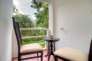 Ground Floor Studio Apartment | Balcony