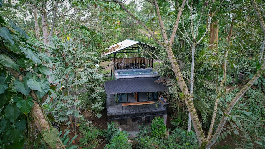 Eden Organic Farm & Bungalows