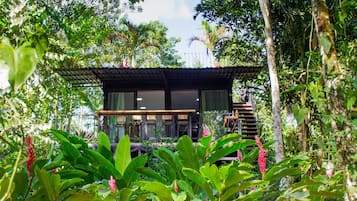 Villa Cacao | Premium bedding, minibar, individually decorated, individually furnished