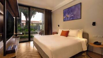 Deluxe Double Room, Garden View | Blackout drapes, WiFi (free), bed sheets