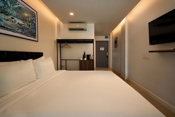 Blackout curtains, free WiFi, bed sheets