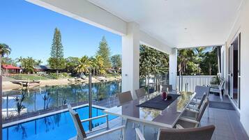 House, 5 Bedrooms, Non Smoking | Balcony