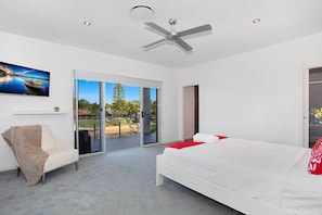 House, 5 Bedrooms, Non Smoking | 5 bedrooms, iron/ironing board, cots/infant beds, rollaway beds