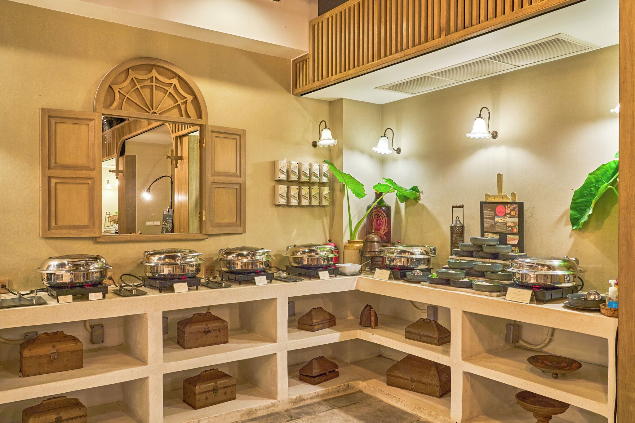 Daily buffet breakfast for a fee