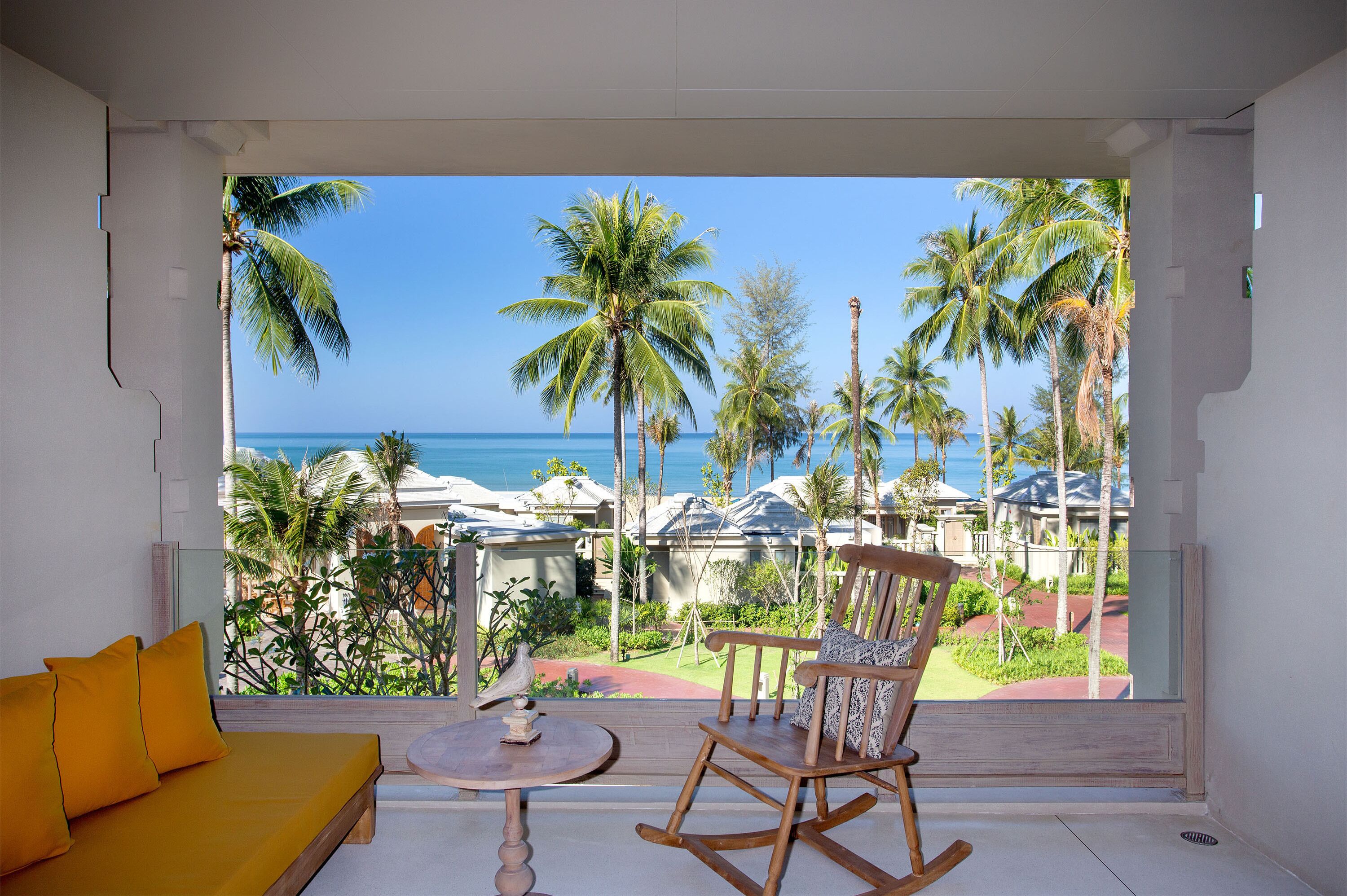 Seaside Grand Deluxe | Garden view