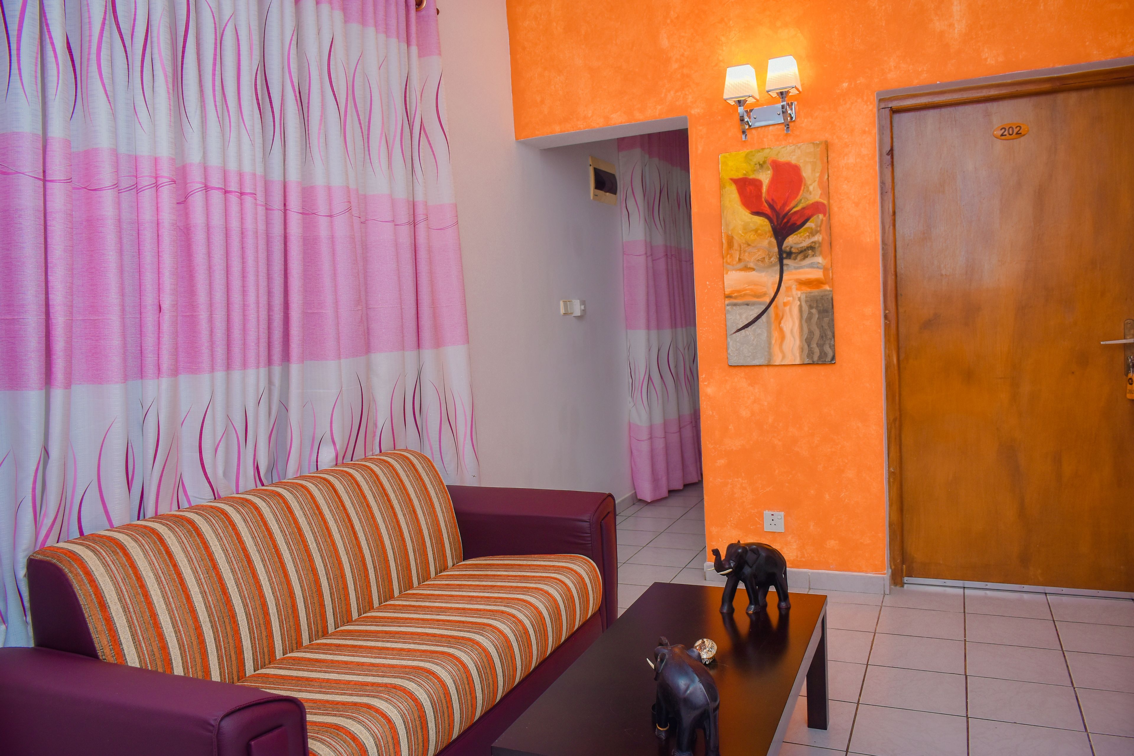 egyptian cotton sheets, premium bedding, in-room safe