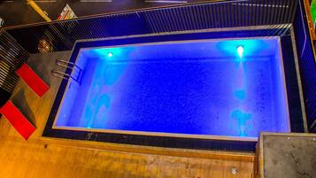 Outdoor pool, free cabanas, pool umbrellas