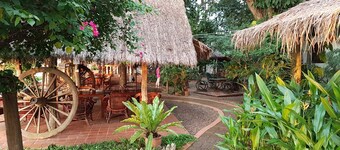 Mut Mee Garden Guest House