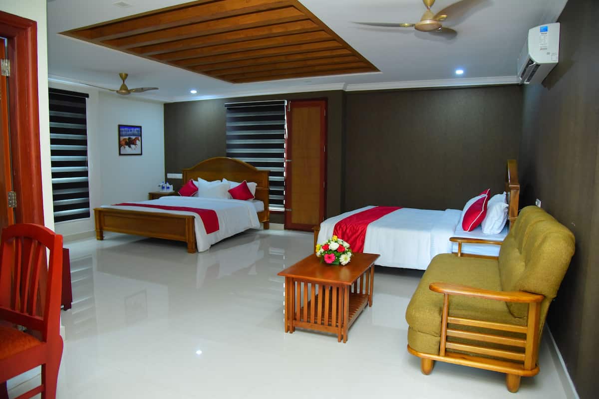 Superior Suite, 2 Bedrooms, City View