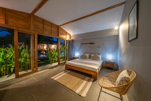 4 bedrooms, in-room safe, desk, free WiFi - Villa Nahema (Seminyak)