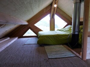 Nhà trên cây, phòng tắm riêng, quang cảnh núi (La Cabane des Cerfs )