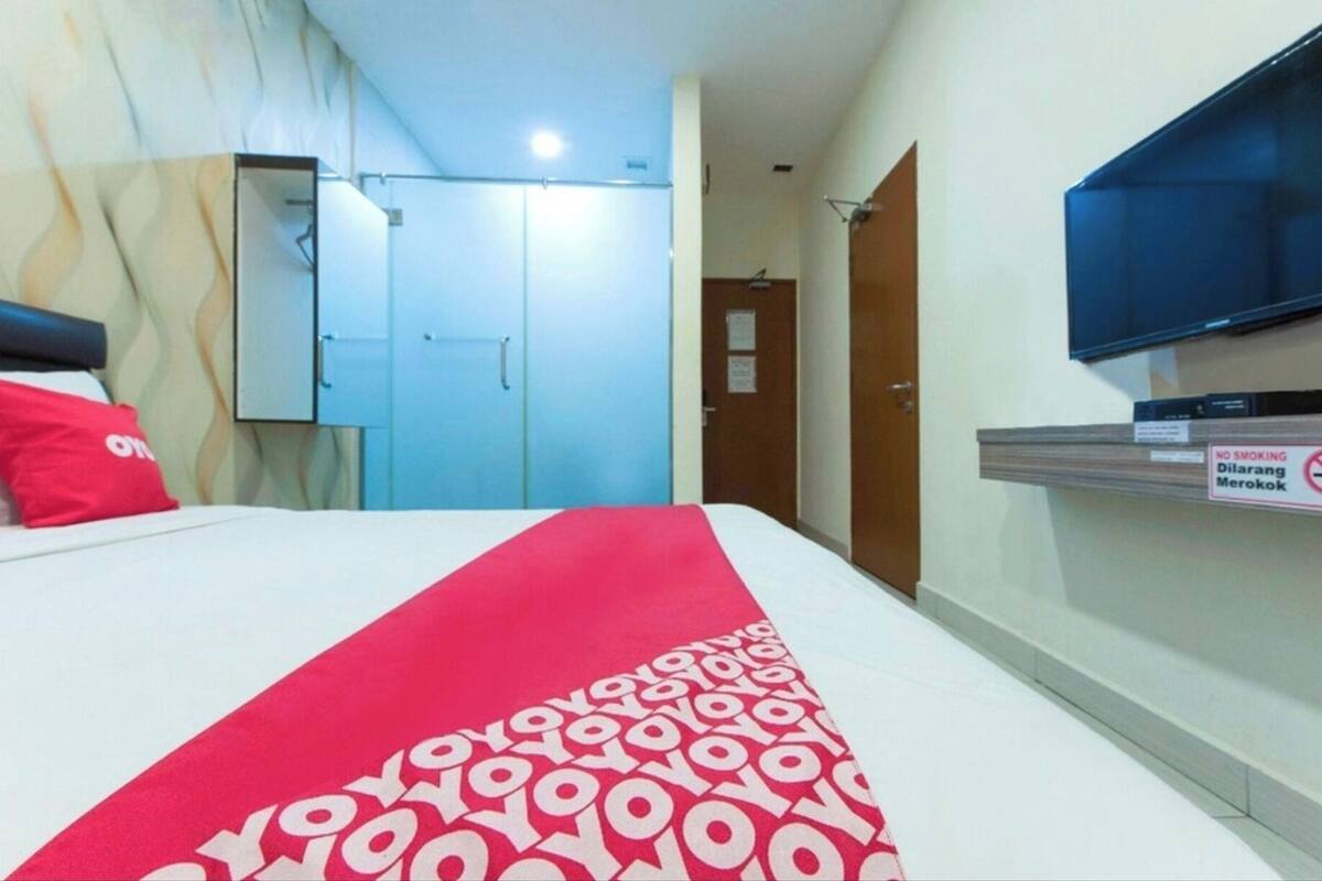 Deluxe Double Room | Desk, free WiFi, bed sheets