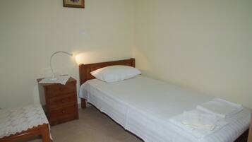 Hus - flera sängar | 2 sovrum, skrivbord, ljudisolering och strykjärn/strykbräda