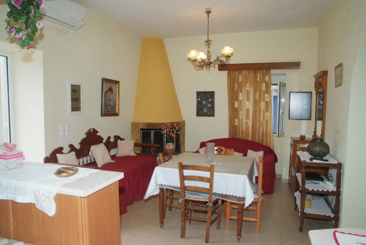 하우스, 침대(여러 개) | 거실 공간 | 평면 TV