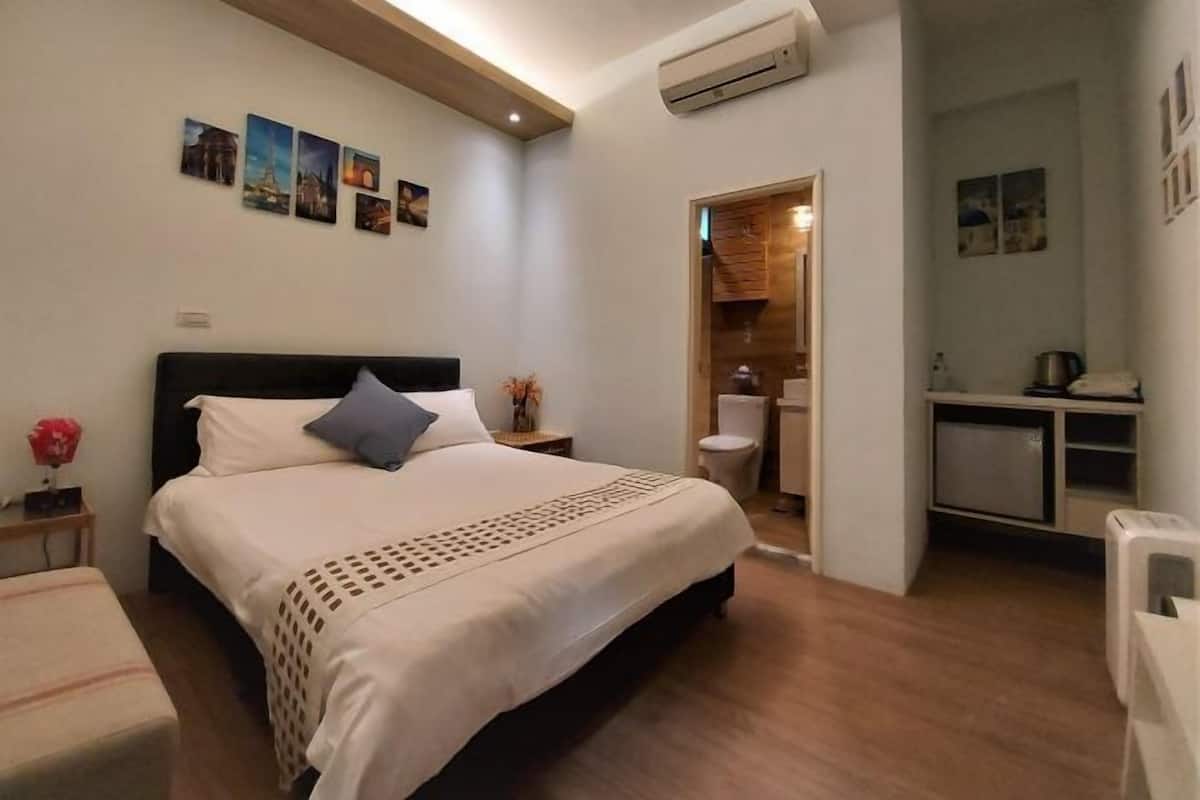 Sistema de insonorización, wifi gratis y ropa de cama 