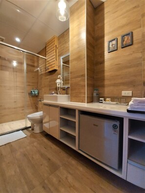 Standard Double Room (1F) | Soundproofing, free WiFi, bed sheets - Dosun B&B (New Taipei City)