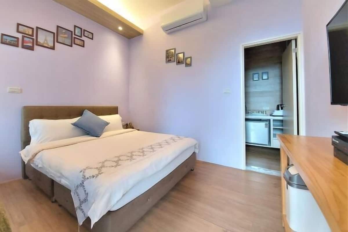 Sistema de insonorización, wifi gratis y ropa de cama 
