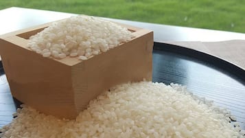 朝食