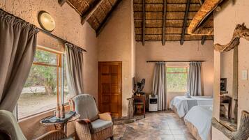 Premium bedding, in-room safe, individually decorated