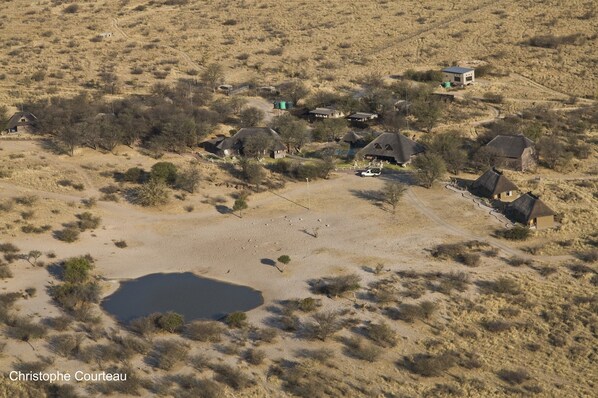 Unclassified image, 1 of 42, button