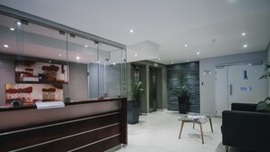 Luxury Apartment - Luxury apartment with mountain views (Cape Town)