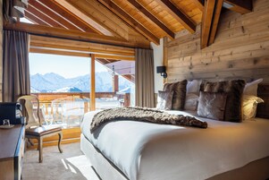 Suite Aurore | In-room safe, individually decorated, individually furnished