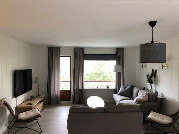 Leilighet – exclusive, flere senger, ikke-røyk | Oppholdsrom | Smart-TV