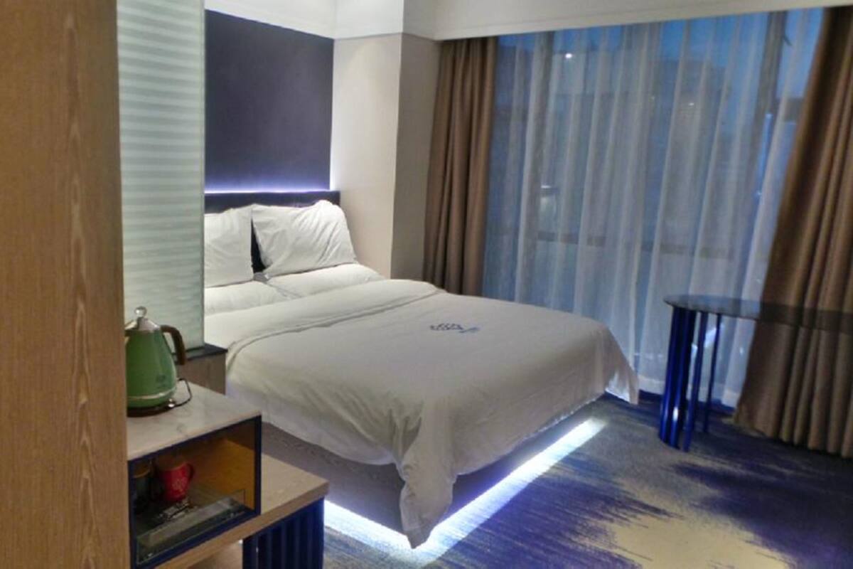 Kamar Double Superior | Meja kerja, tirai kedap cahaya, Wi-Fi gratis, dan seprai linen