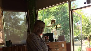 ศูนย์ธุรกิจ