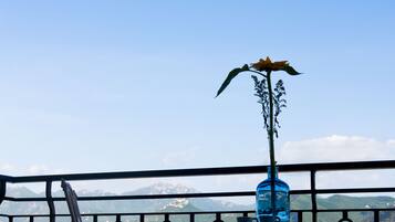 Appartement Panoramique, 3 chambres, vue mer | Balcon