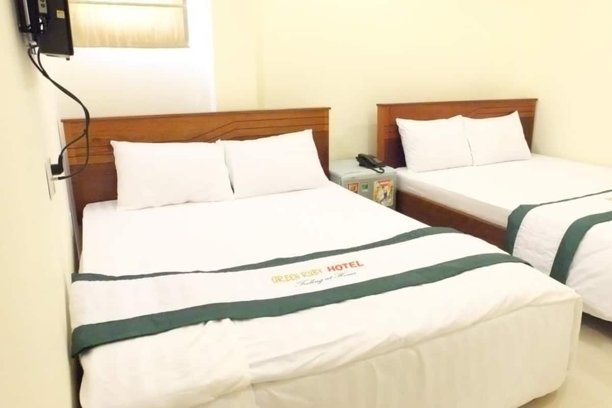 Minibar, escritorio y wifi gratis