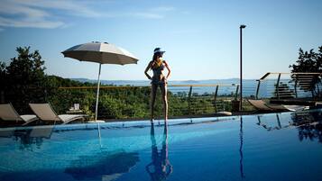 Udendørs pool