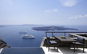 Villa (Ro) | In-room dining