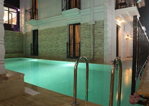 Piscina externa