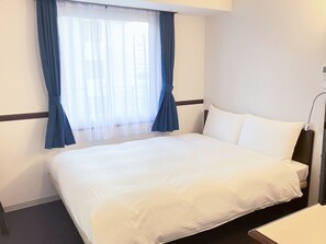 1 bedroom, desk, blackout drapes, free WiFi - Toyoko Inn Shin Osaka Higashi Mikuni Station (Osaka)