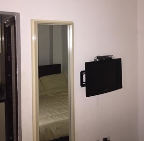 In-room safe, desk, laptop workspace, iron/ironing board