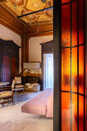 Dobbeltrom – deluxe, 1 soverom, ikke-røyk, privat bad | 1 soverom, sengetøy av topp kvalitet, dundyner og senger med overmadrass