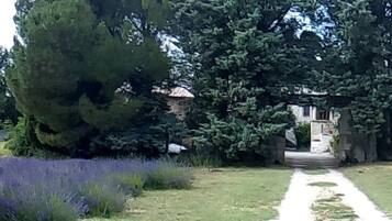 Entrée de l’hébergement