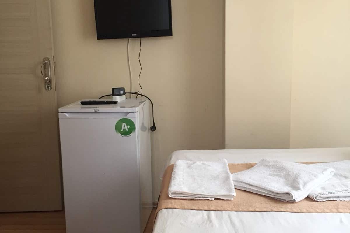 Minibar, bàn, truy cập Internet không dây miễn phí