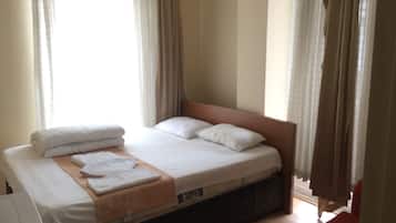 Minibar, escritorio y wifi gratis