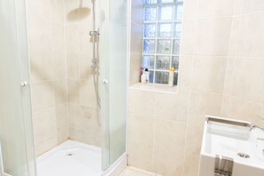 Economy Apartment, Multiple Beds | Bathroom shower