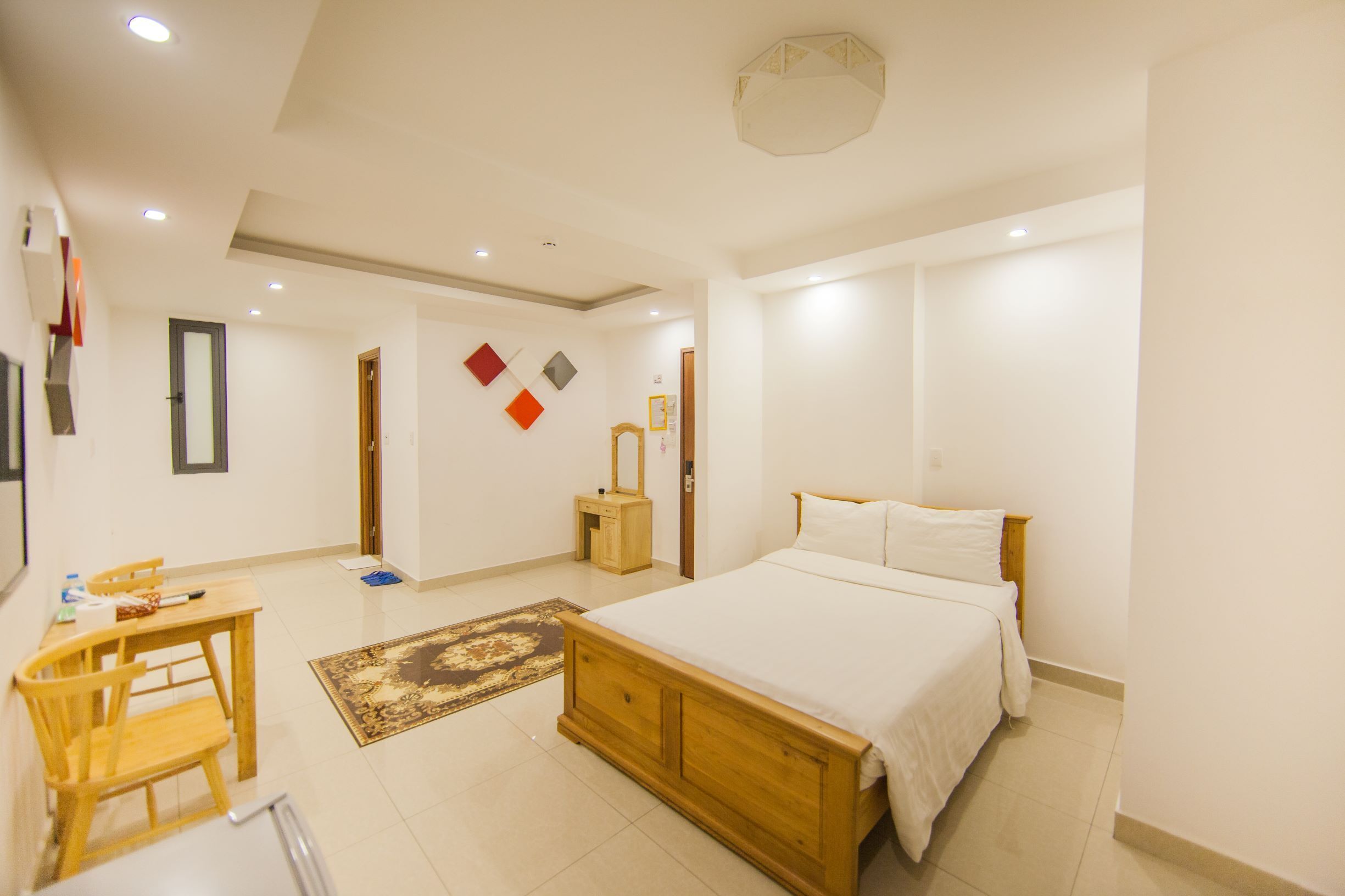 superior double room | 1 bedroom, minibar, desk, iron/ironing board