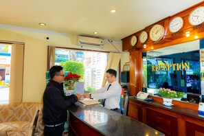 Reception - Hoang Ha Boutique Hotel (Ho Chi Minh City)