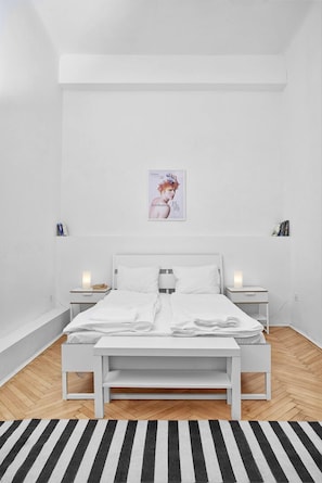 Appartement Ville, plusieurs chambres | 1 chambre, bureau, fer et planche Ă repasser, Wi-Fi gratuit