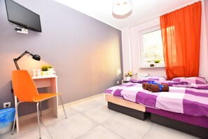 Iron/ironing board, free WiFi, bed sheets